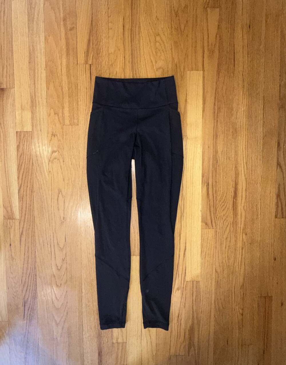 Lululemon Fast and Free High-Rise Tight Women Size 4 Black Running Nulux Pockets